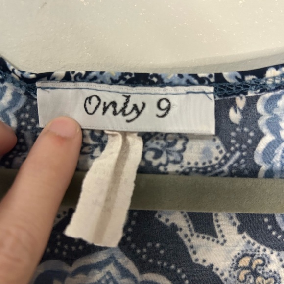 Blue Patterned Women's Top, Size L - Picture 4 of 6